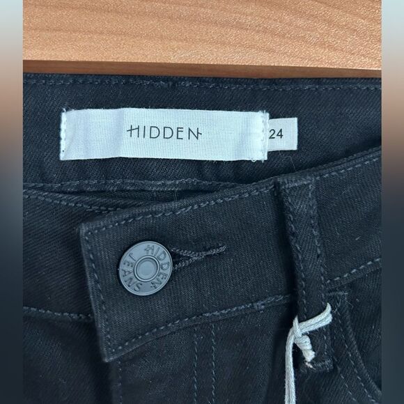 NWT Hidden Happi Crop Flare Jeans in Black - Picture 4 of 14